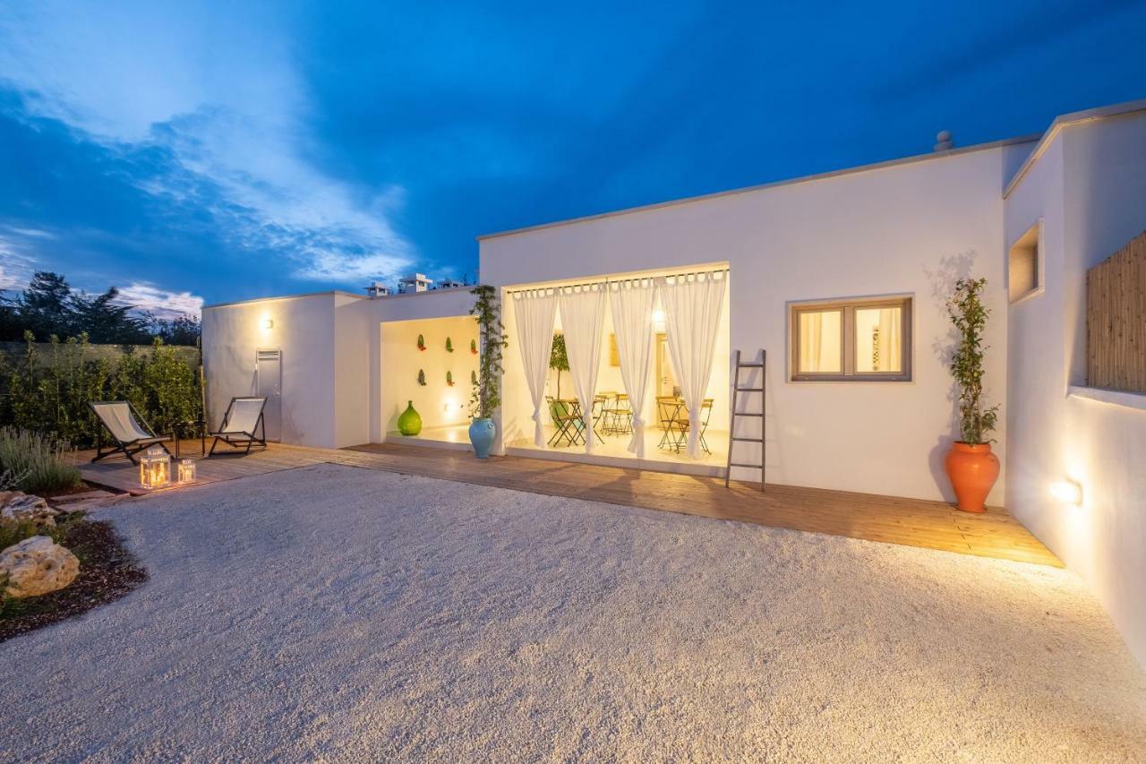 I Colmi - Trulli Suites マルティナ・フランカ エクステリア 写真